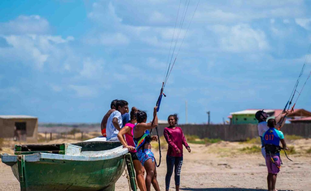 Global Kite trips - Kite safari Colombia  Cabo de la vela wayuu