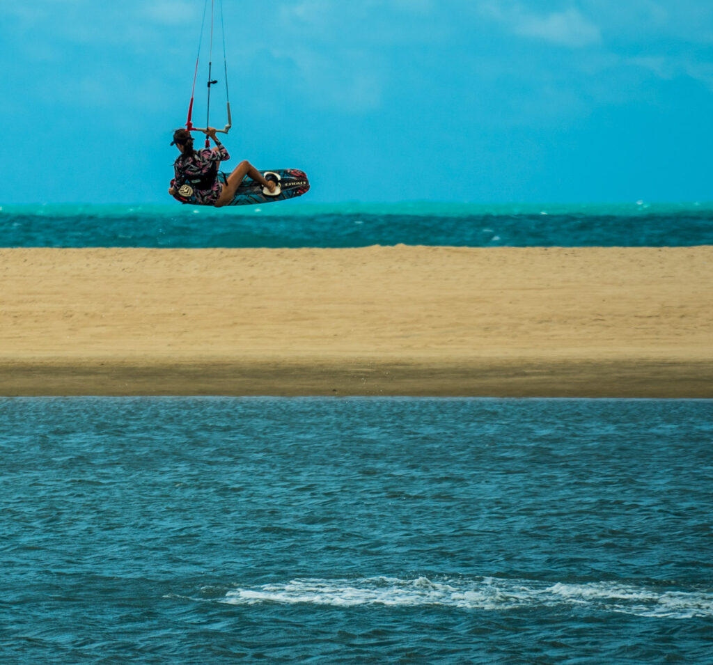 Global Kite trips - Barra nova - jump with grab
