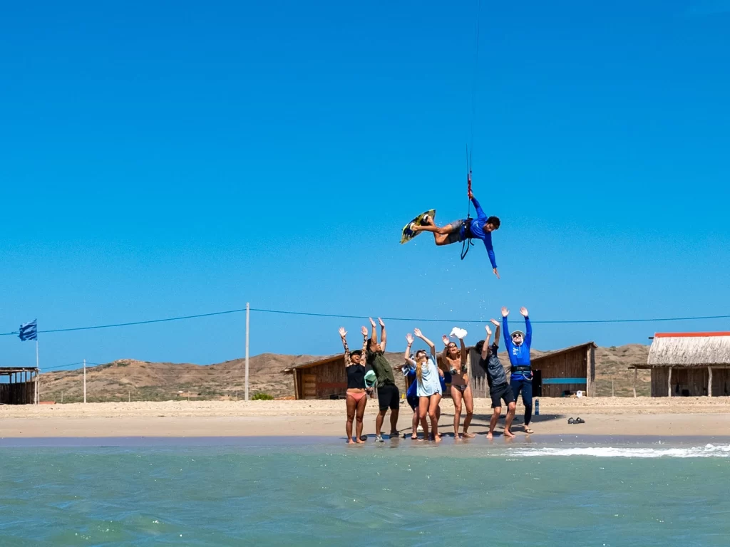 GKT-Colombia ALB. by Antoine Verville 2-37-68